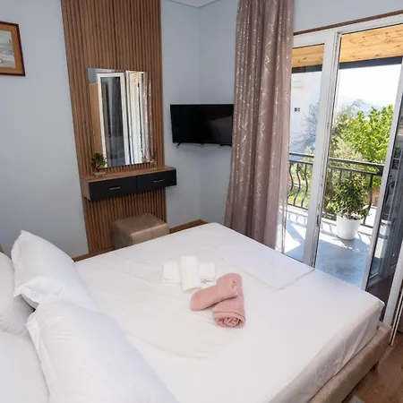 Roel Apartments Sarande Exterior photo